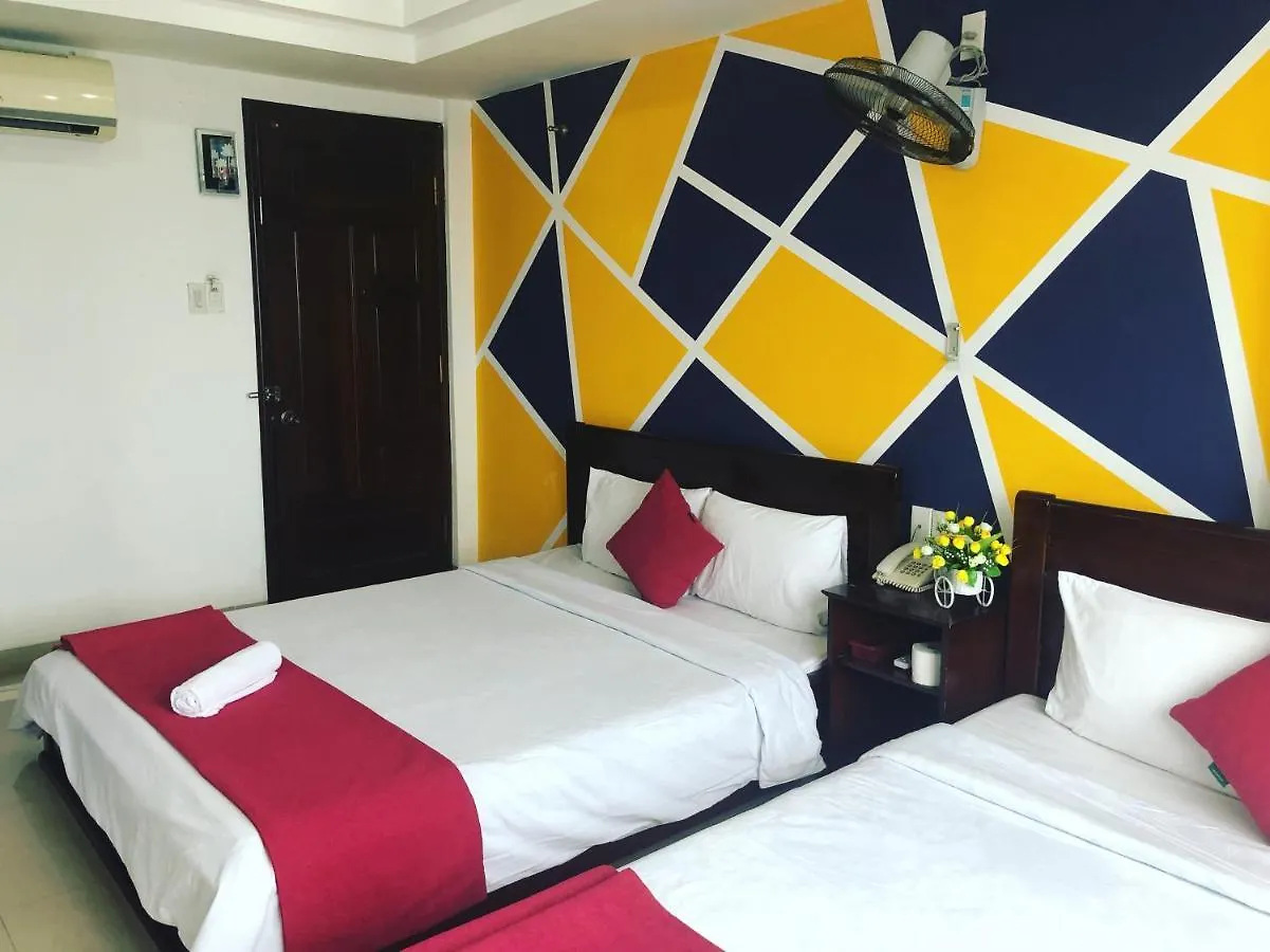 Thien Thanh Hotel - E Dragon Nha Trang 3*,  Vietnam