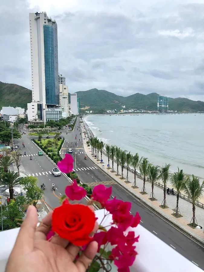 Thien Thanh Hotel - E Dragon Nha Trang 3*,  Vietnam